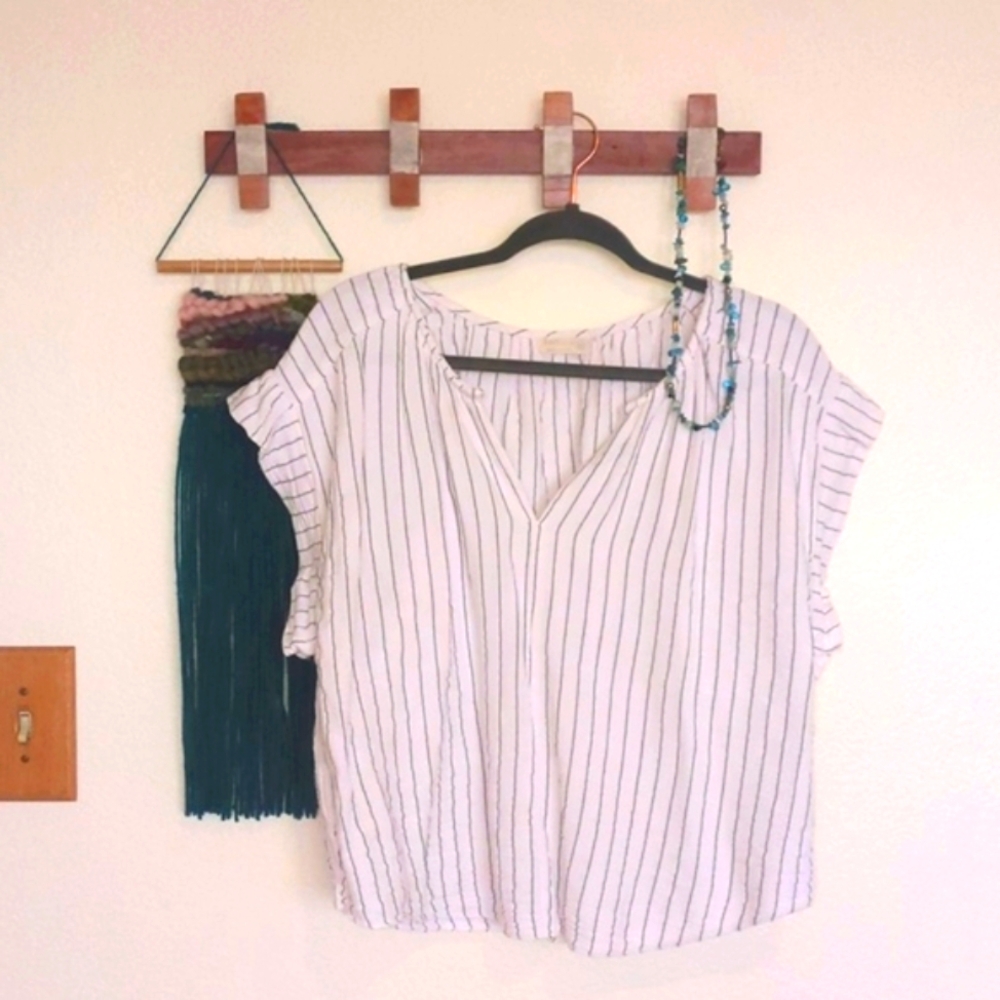 Stripes ruffle type sleeve linen like top